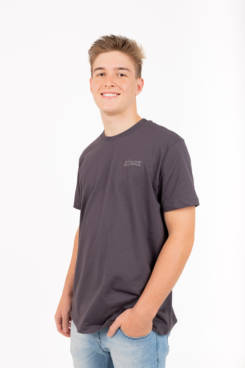 Camiseta Emblem - Cinza Escuro